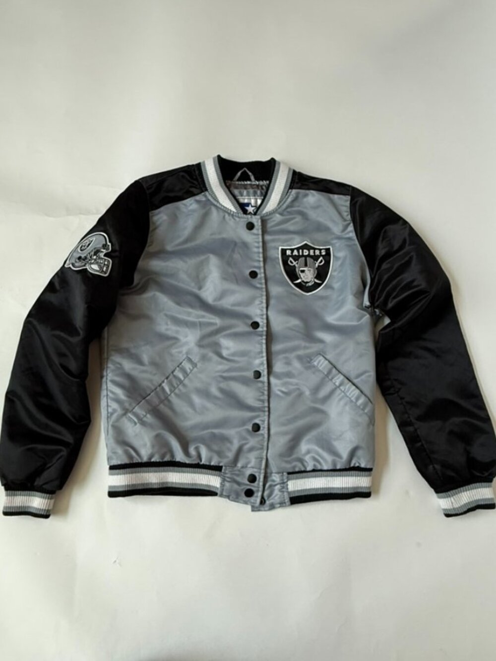 Starter G-III Youth M 12/14 Apparel Group Raiders Satin Jacket Snap Button Black